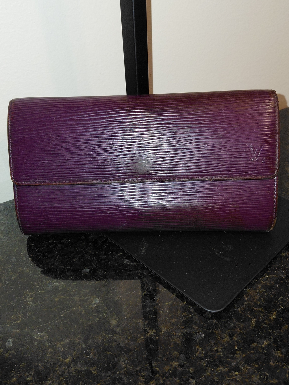 Vintage Louis Vuitton Sarah Style Epi Leather Purple Clutch Wallet